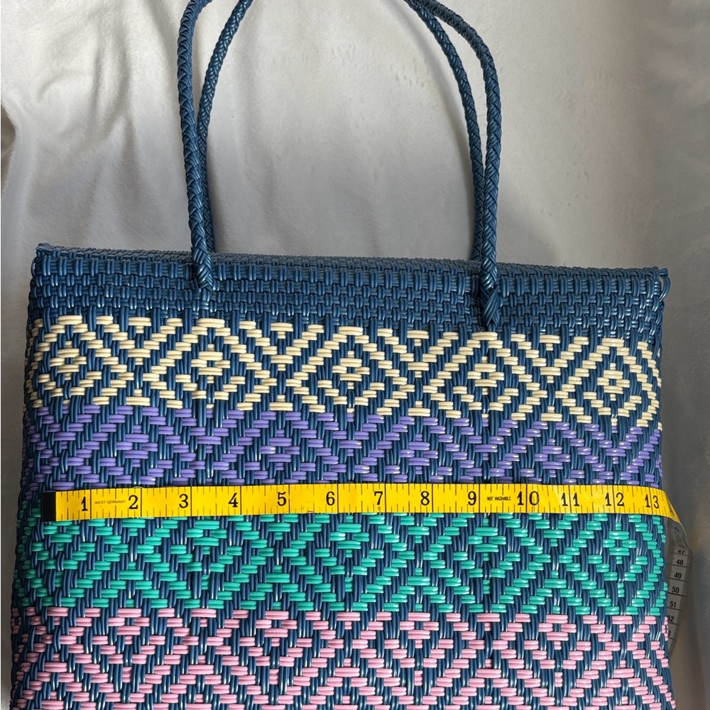 Hand Crafted from Mexico/ Hecha con manos artesanas desde México multi uso!